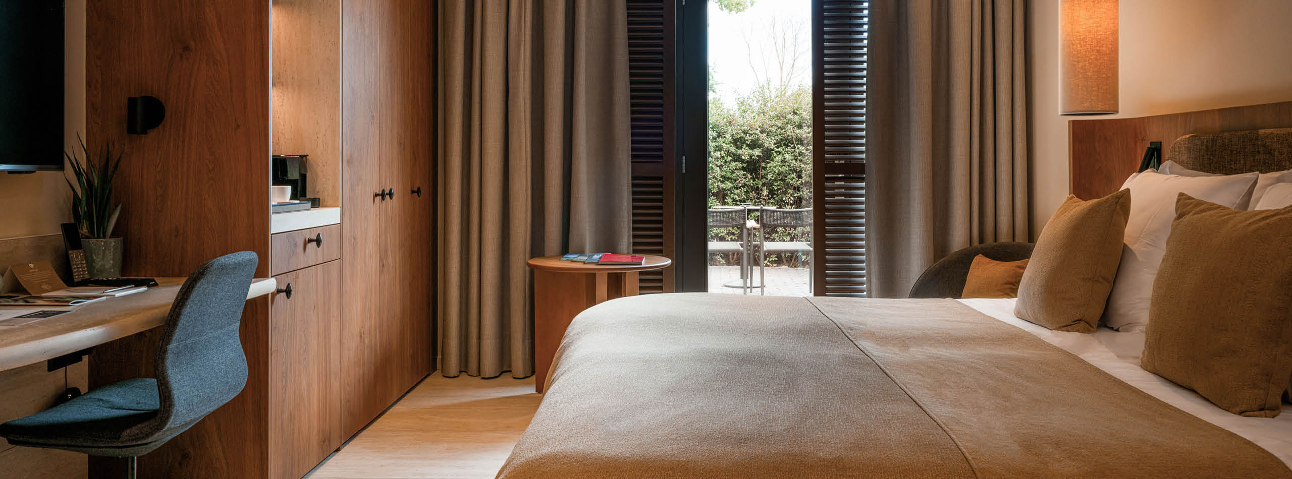 Van Oys Mastricht Retreat_Terrace Accessible Deluxe Room with Terrace – Accessible Room - Van Oys