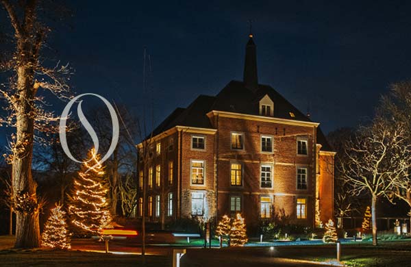 One Night of Christmas Magic at Van Oys